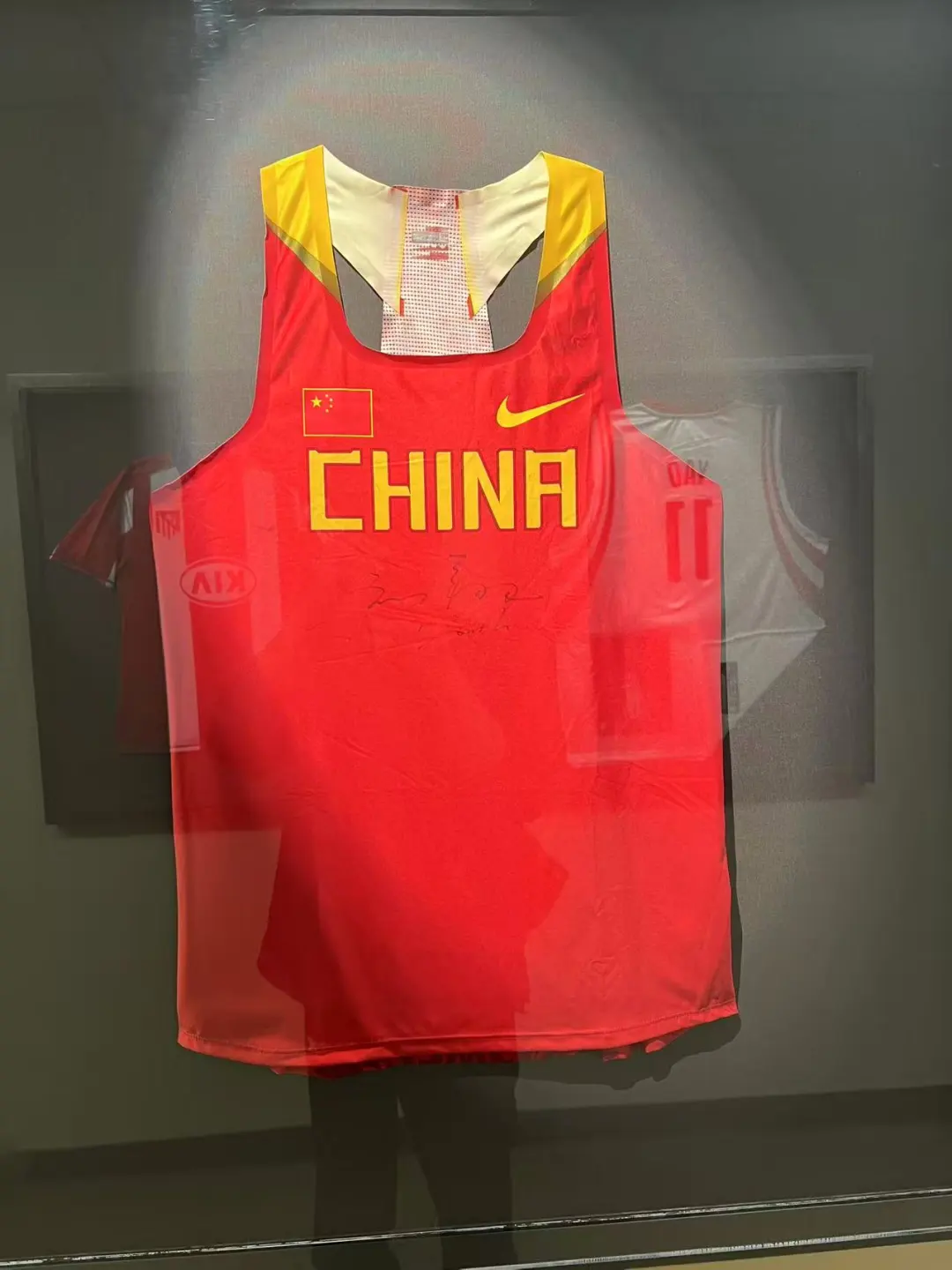 刘翔签名背心